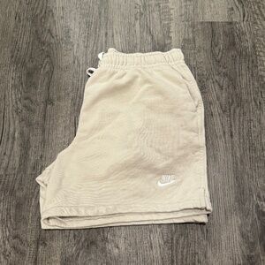 Nike Club Sweatshorts